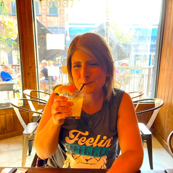 Welcome To My Closet! - Picture 1 of 1